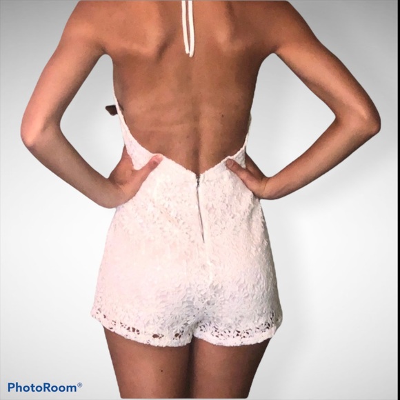 FASHION NOVA Halter Shorts - Picture 3 of 12